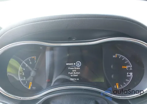 2018 Jeep Grand Cherokee Overland 4X2 из США, поврежденный, VIN 1C4RJECG6JC514882